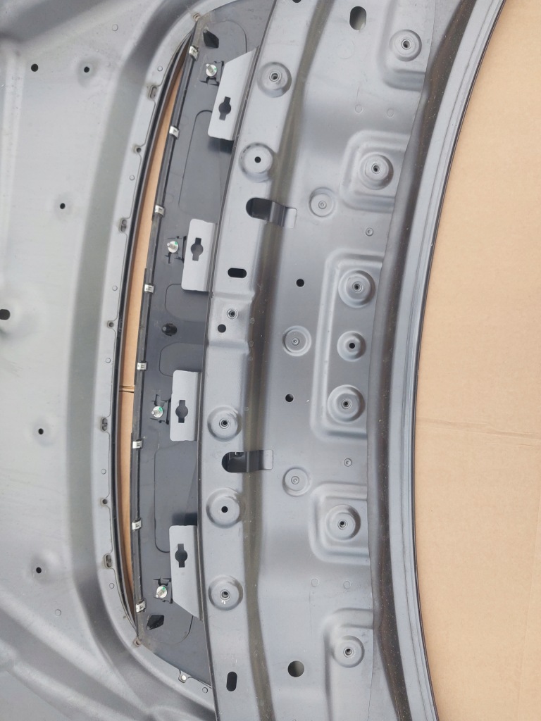 Капот кришка jaguar 1 pace оригінал гарний стан Оригінал