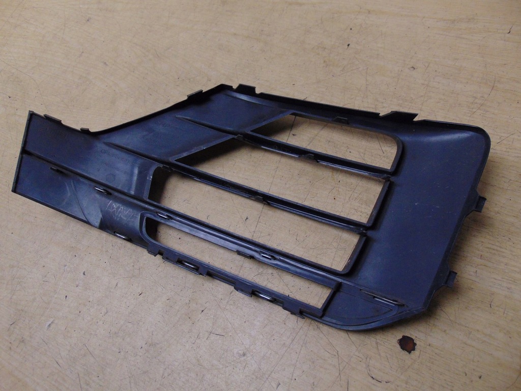 фото №11, Решётка w бампер правая перед audi q2 81a807682a