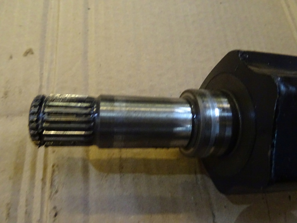 фото №3, Stelvio 2.2 приводной вал правая автоматическая коробка передач