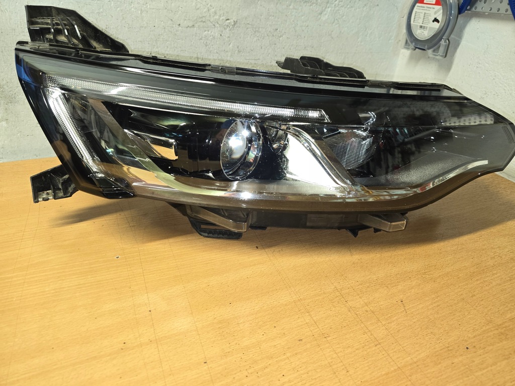 фото №3, Лампа права renault talisman 260108543r лінза led europa