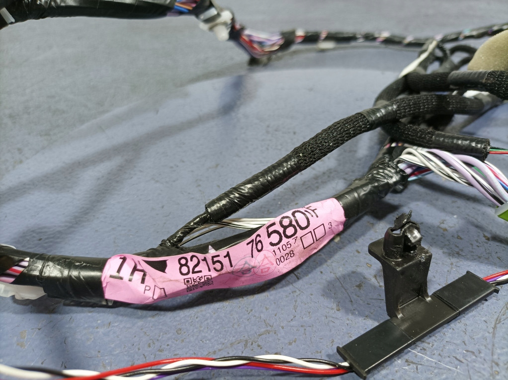 Lexus ux 250h джгут електропроводка двері правий перед 82151-76580 Недорого