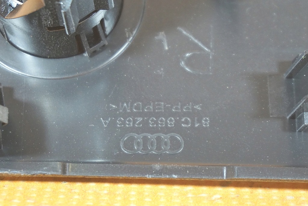 фото №9, Audi q2 81a 34km захист консолі прикурювач 81c863263a