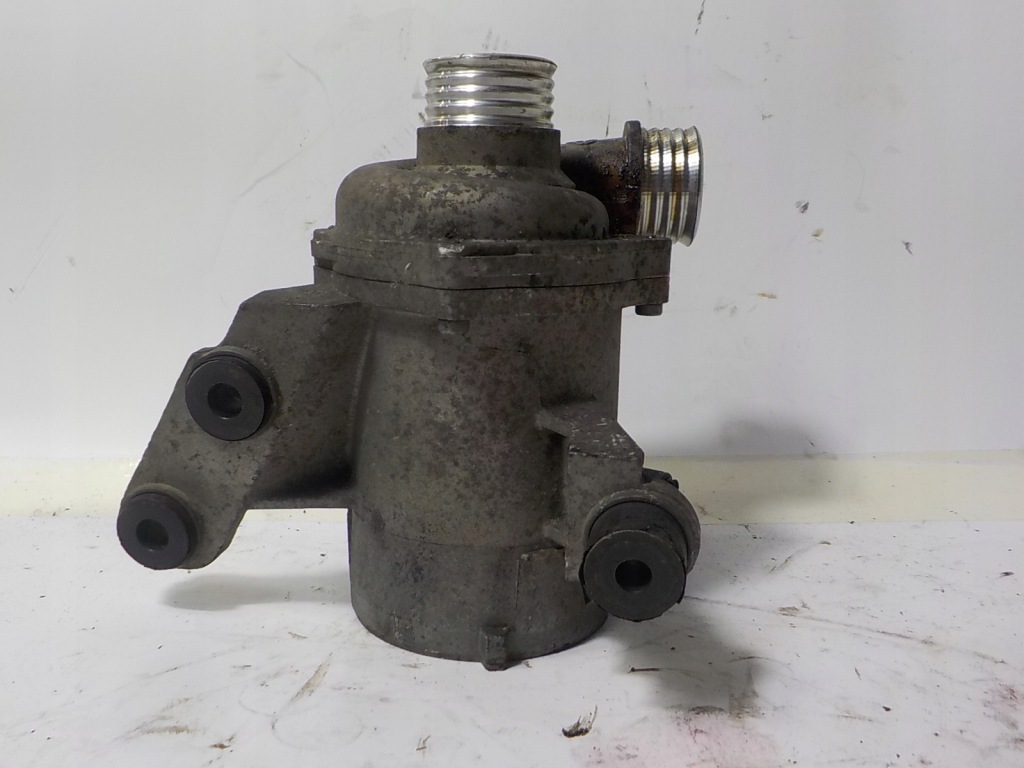 фото №1, Bmw 3 e90 e91 2.0 насос воды 70107842