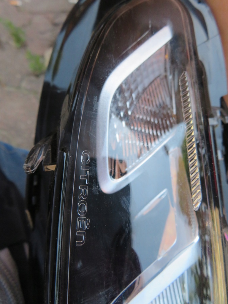 фото №13, Citroen berlingo iv лампа правая led 9819435580-00