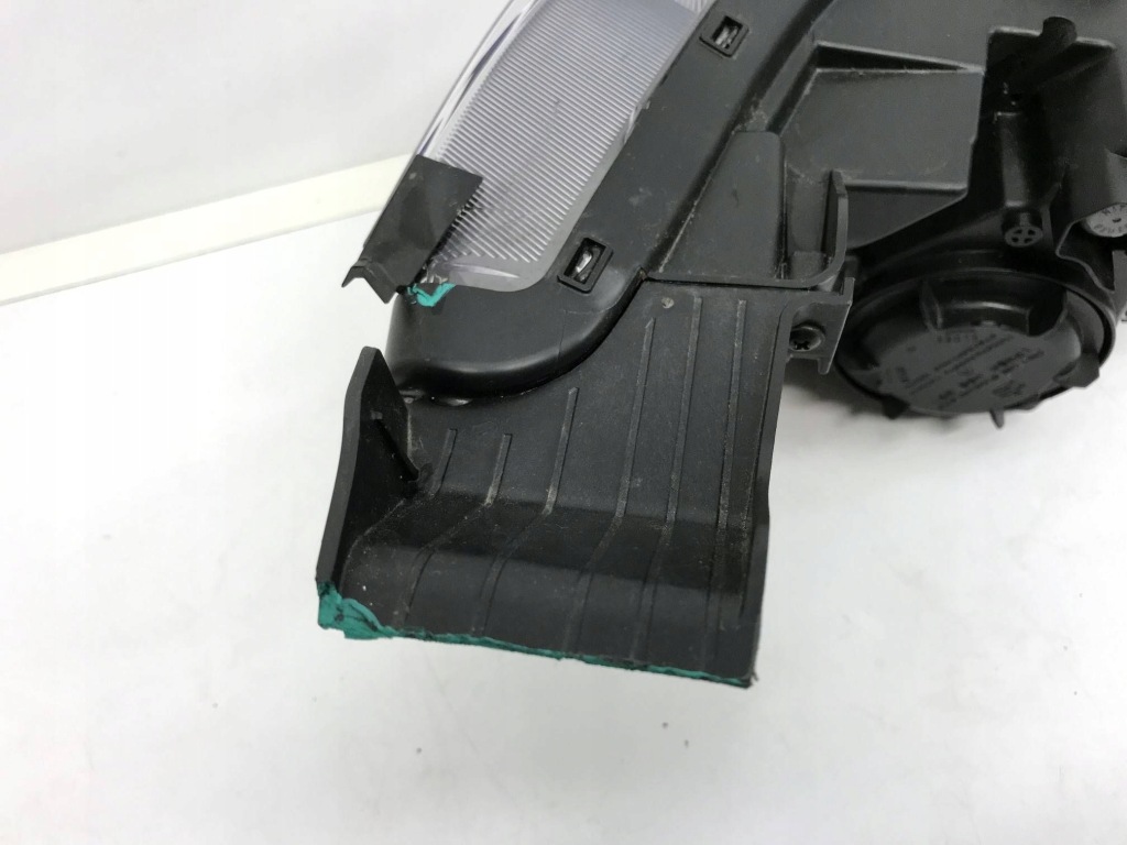 Купити Ssangyong tivoli lift лампа ліва передня лінза + led zgm92-101030