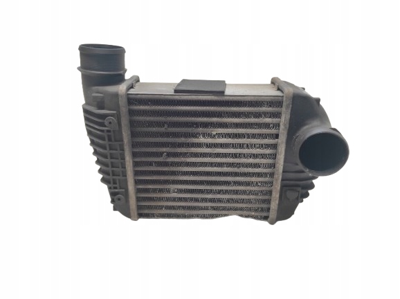 фото №1, Audi a6 c6 04- 2.7tdi интеркулер 4f0145806r