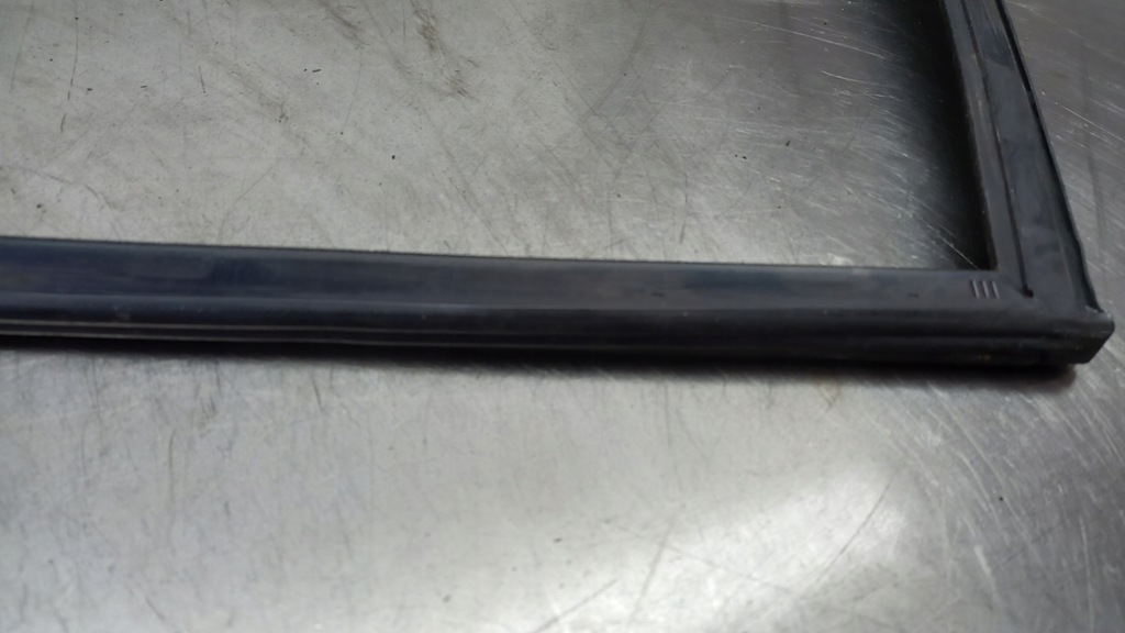 фото №10, Прокладка двері лівий задня volvo xc70 ii v70 iii