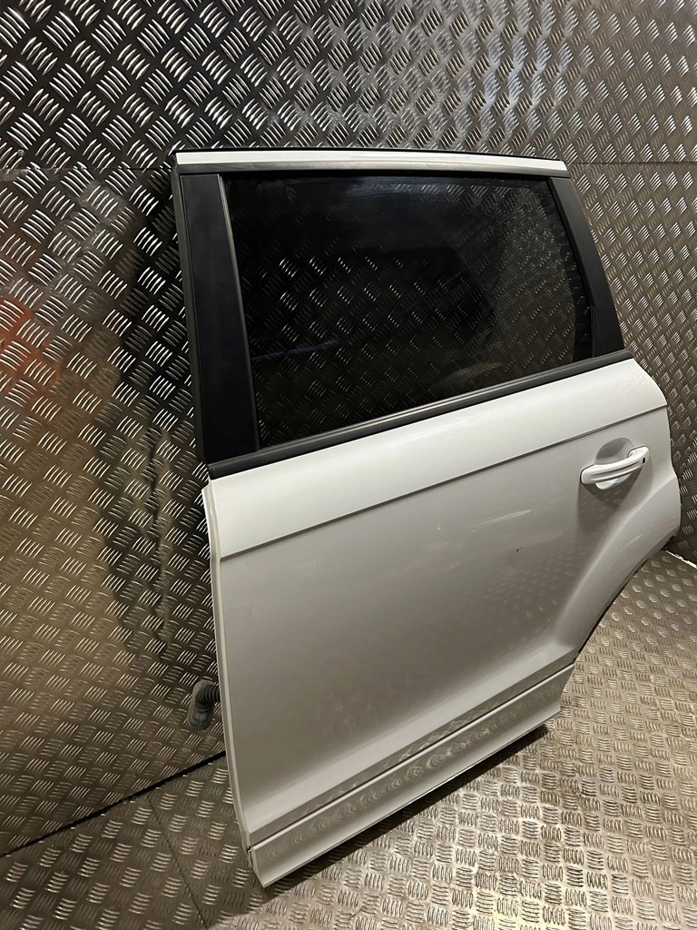 фото №12, Audi q7 4l 2012 левая сторона дверь задние