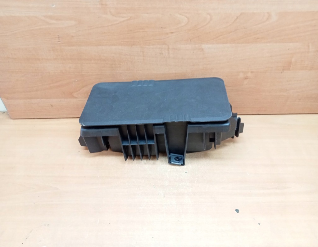 фото №1, Корпус коробка предохранителей mercedes gl x166