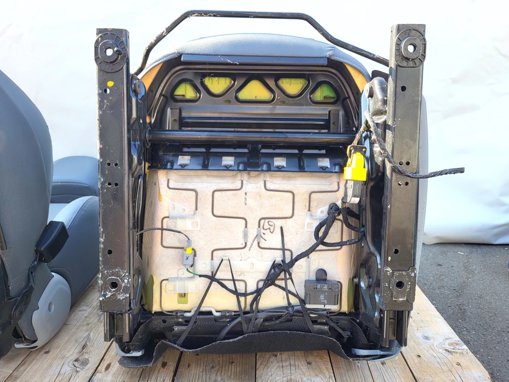 фото №9, Сидіння заднє сидіння комплект peugeot 208 i 2012r