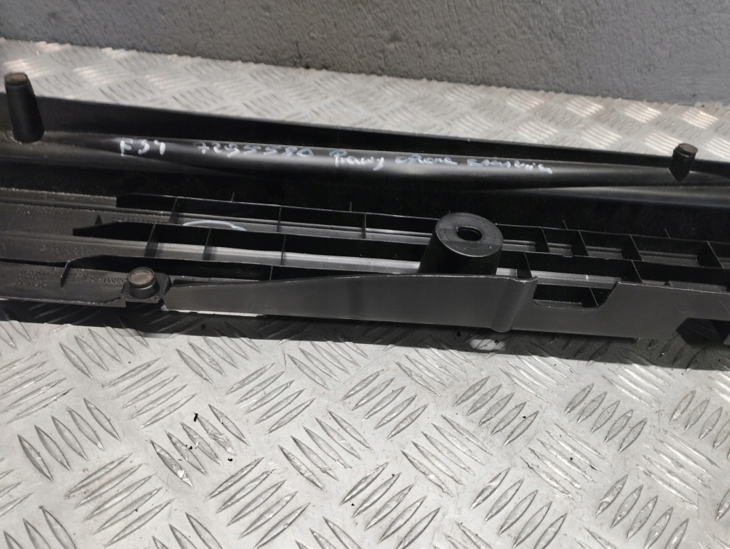 фото №7, Bmw f34 накладка лонжерон правий задня 7295580