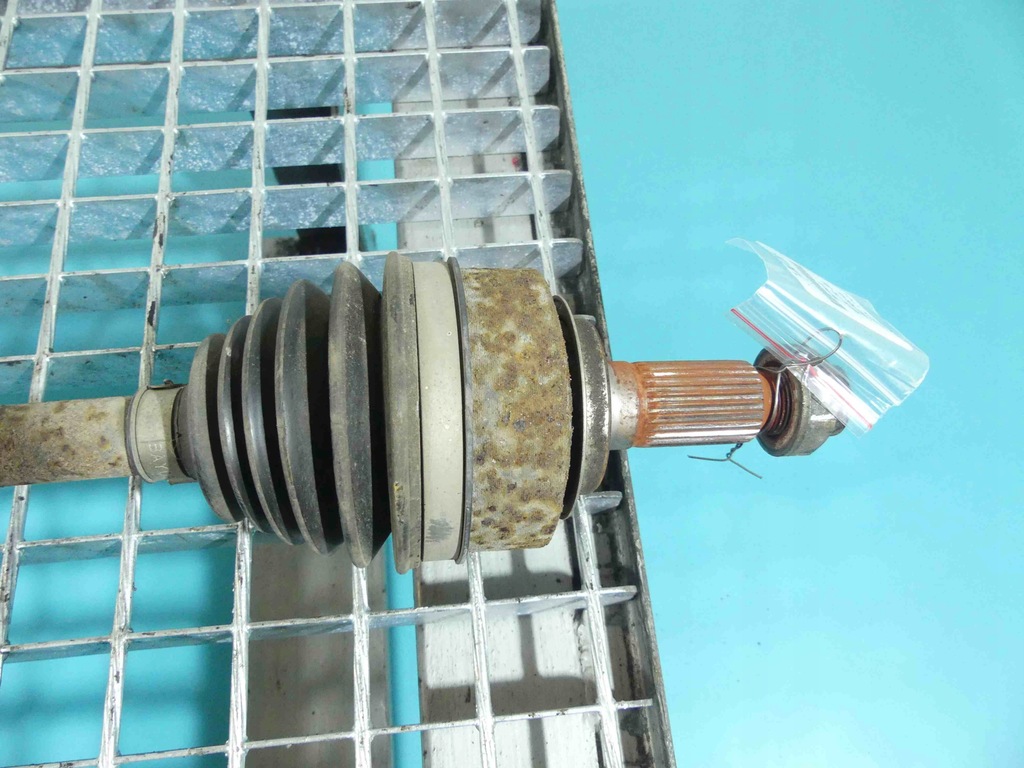 фото №2, Привідний вал права honda jazz ii 1.3 wiel