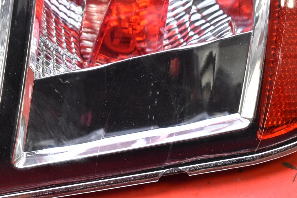 фото №10, Лампа левая задняя задняя 47-14l toyota prius 2 ii xw20 03-11