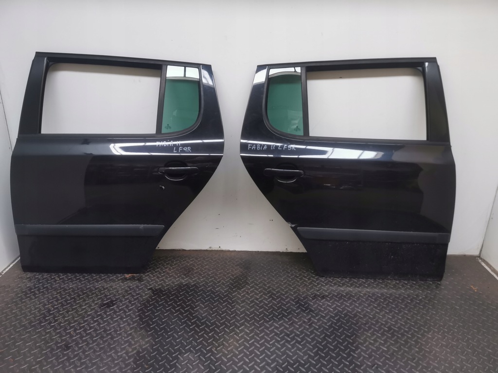 фото №1, Двері правий задня skoda fabia ii hb lf9r