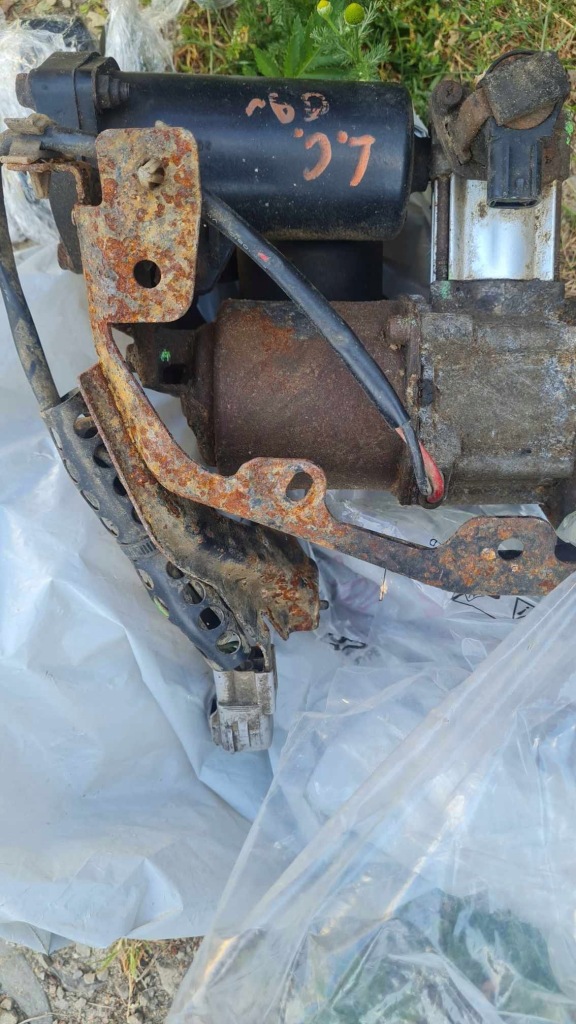 фото №1, Toyota land cruiser 120 насос компресор компресор підвіска оригінал