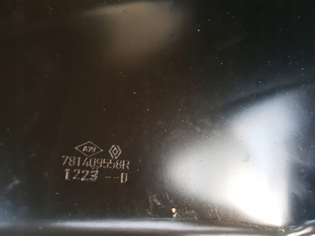 фото №4, Renault megane iv sedan панель фари поперечина задня правий