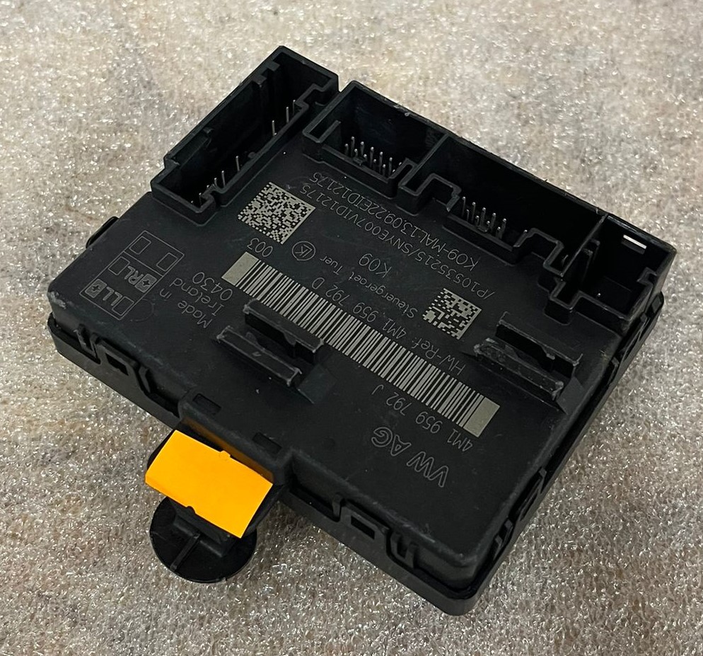 фото №1, Модуль блок керування двері audi 4m1959792j