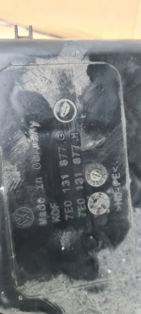 фото №9, Vw transporter t6 2.0 tdi бак adblue 7e0131877g