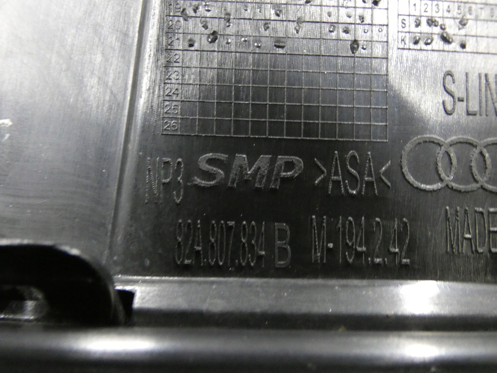 фото №7, Решётка бампера audi a-1 82a задняя правая 61.