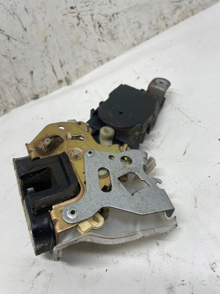 фото №1, Subaru forester sg 2004 задня сторона права замки