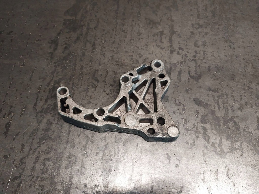 Кронштейн насоса усилителя bmw 3 e46 320d m47d20 204d4 150km 2247556 Киев