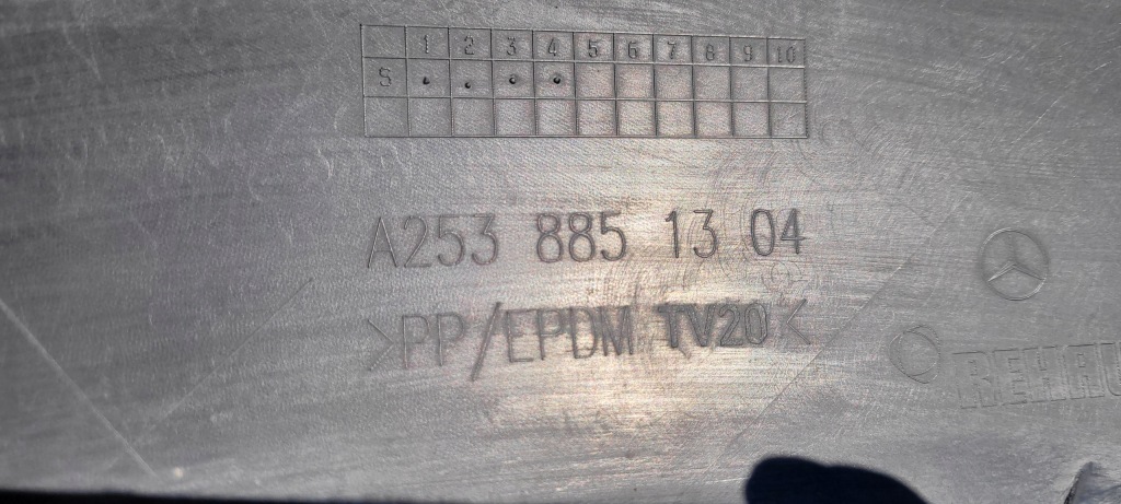 Mercedes glc w253 amg a2538851304 накладка спойлер бампера перед Київ