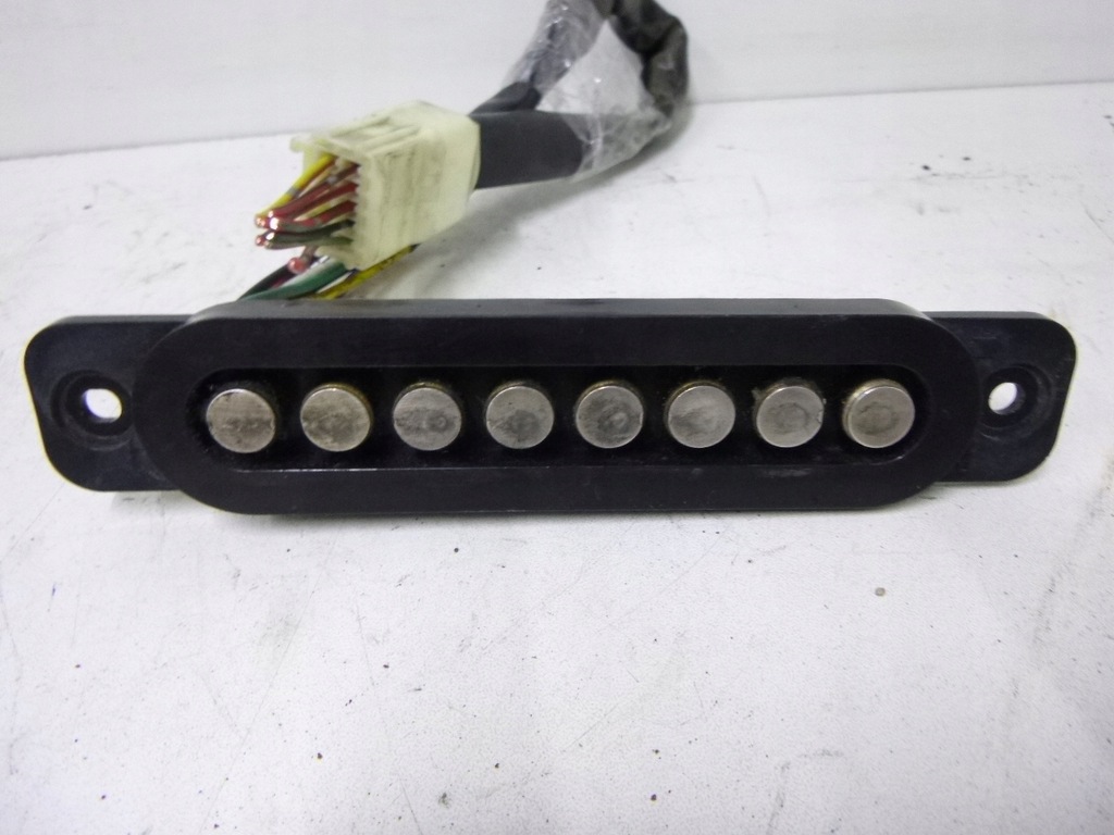 фото №6, Замок дверь задний правый mazda mpv ii 2002r.