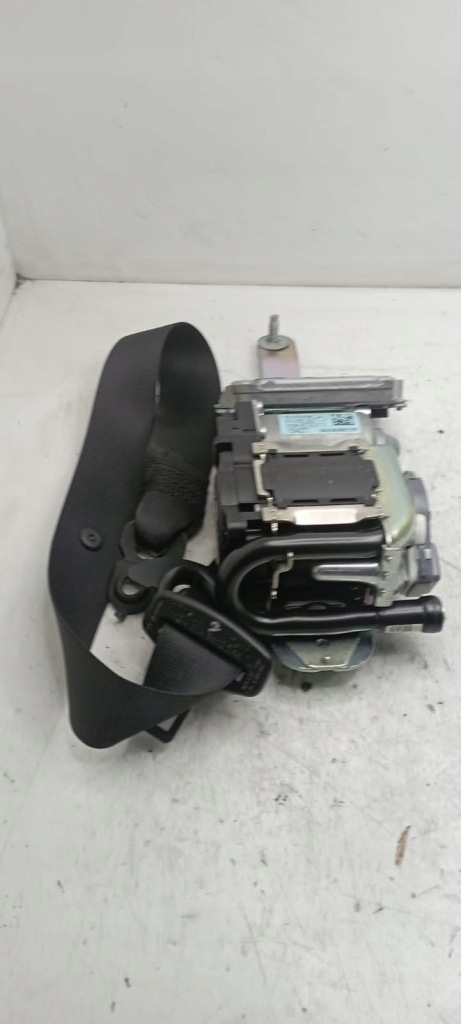 фото №5, Mercedes w204 a2048602586 sedan левый перед pas