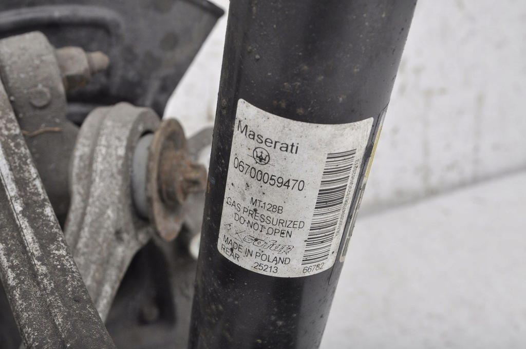 фото №11, Maserati ghibli iii 3.0d поворотный кулак правый задняя