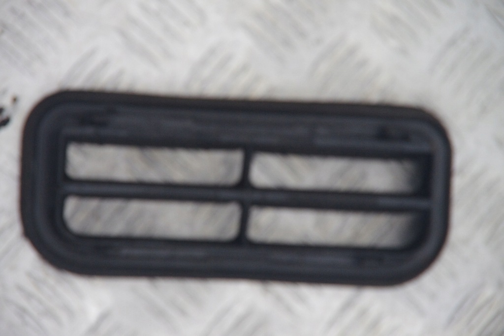 фото №6, Решётка вентиляционная багажника bentley continental gt 3d0819465b