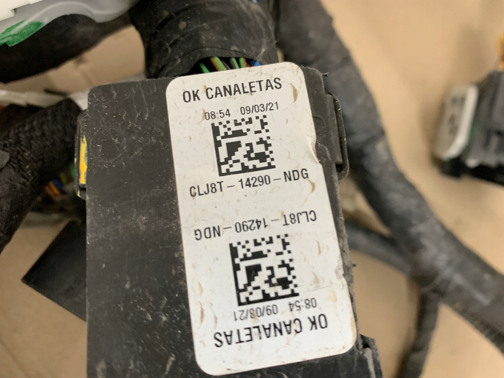 фото №14, Ford mustang mach-e rwd 75.7kwh жгут электропроводка отсек двигателя