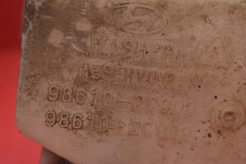 фото №8, Бачок омывателя 986102c000 hyundai coupe 2 ii 2.7 v6 167 km 01-05