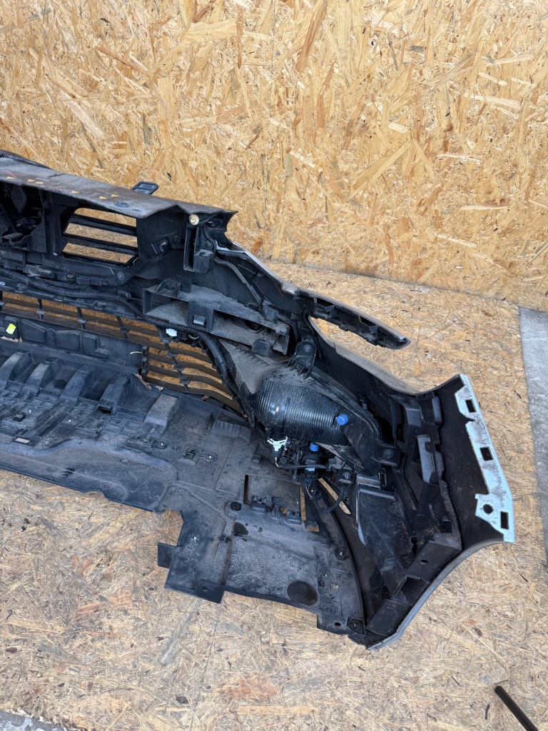 Бампер перед передній kompletny renault megane iv ted69 4 pdc сріблястий Недорого