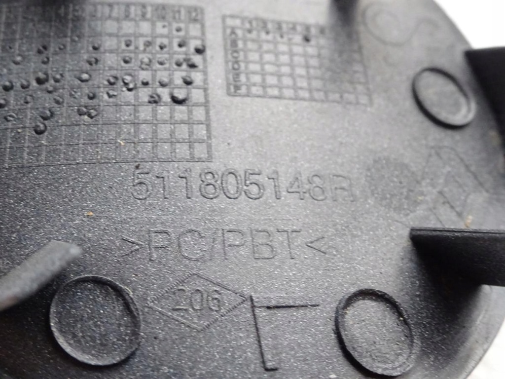 фото №3, Заглушка бампера фаркоп перед renault megane iv