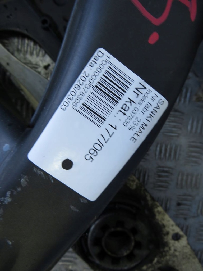 Купити Mercedes cla x117 c117 підрамник балка підвіска задній 13-