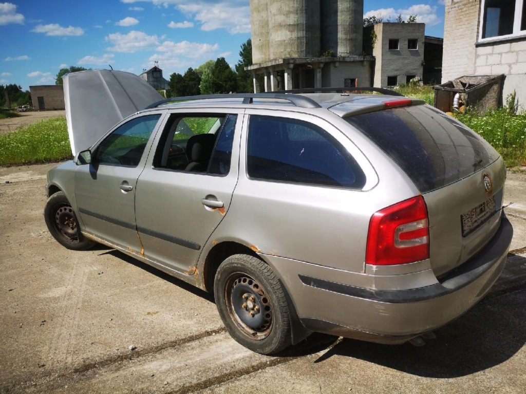 Skoda octavia коробка предохранителей 2006 1.9l 3c0937049ae 1k1941397b Киев
