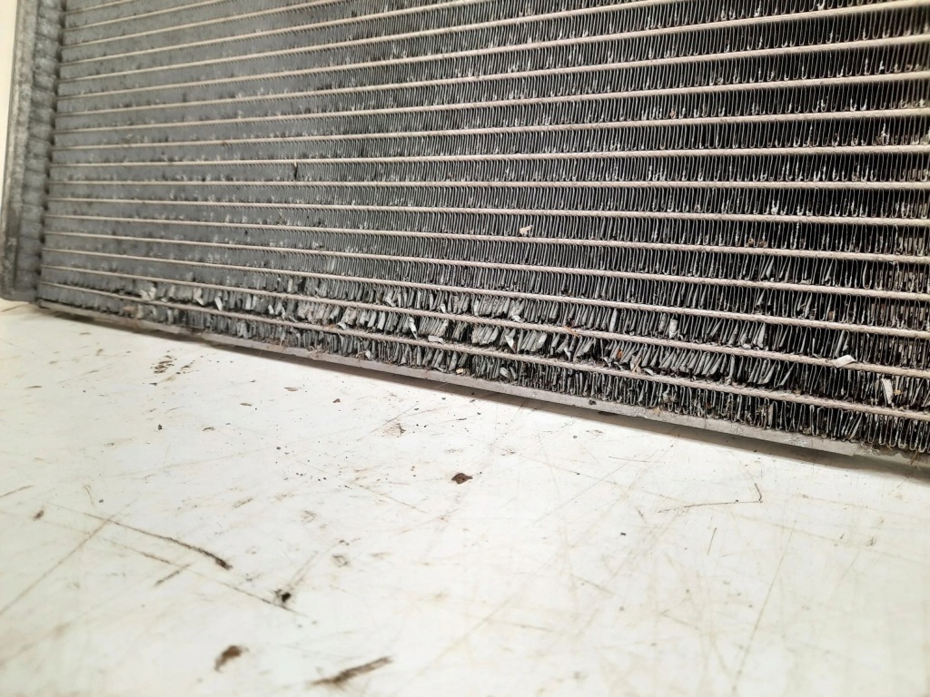 2014 bmw 2 f22 f23 радіатор води m151515b Зі Шроту