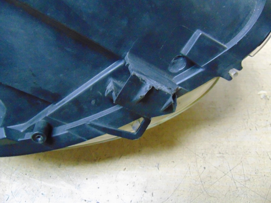 фото №15, Лампа правая перед alfa romeo mito 89101887 europa