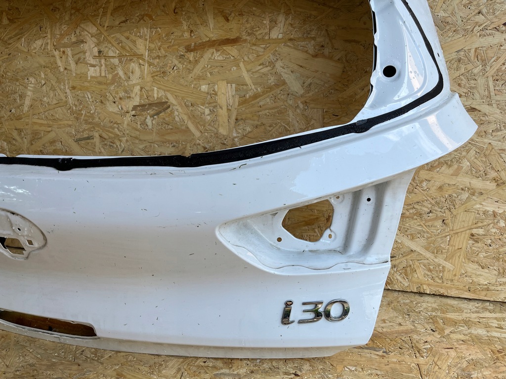 фото №12, Hyundai i30 i-30 iii 3 hb 17- крышка багажника задняя задняя