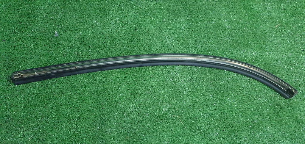 фото №2, Молдинг стекло левая хром mini r60