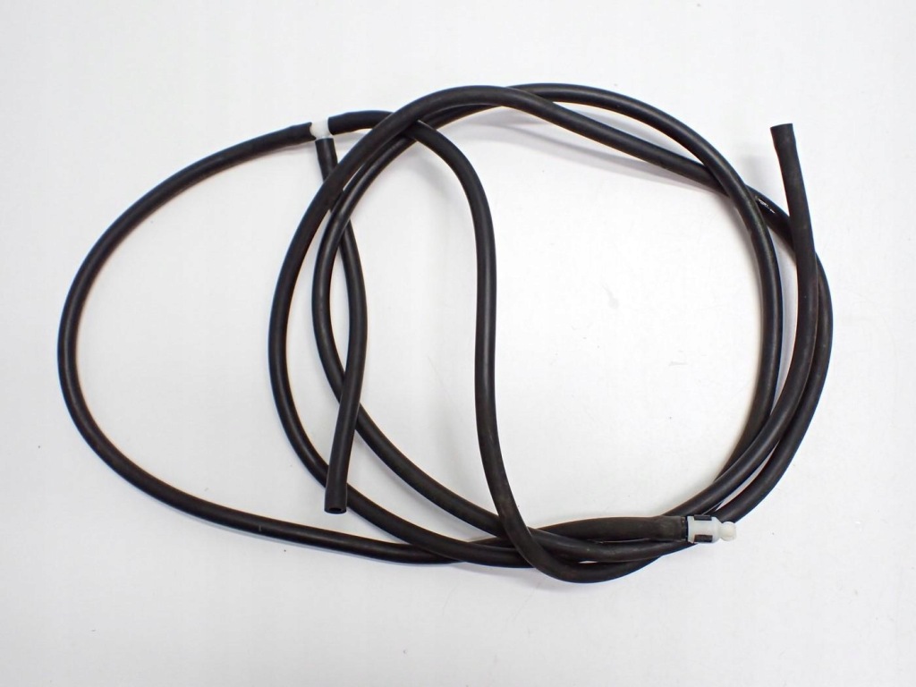 Купити Патрубок шланг трубка омивача jaguar f-pace x761 17r