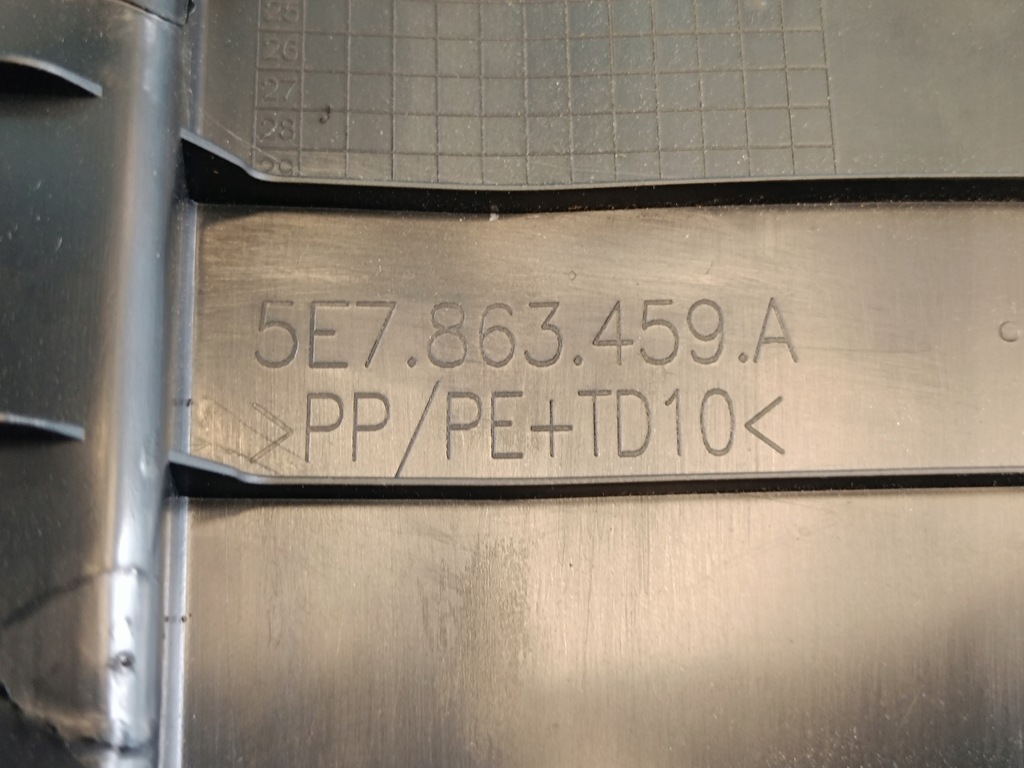 фото №10, Skoda octavia iv combi 1,5tsi 110kw 2021r защита порог багажника 5e7863459a