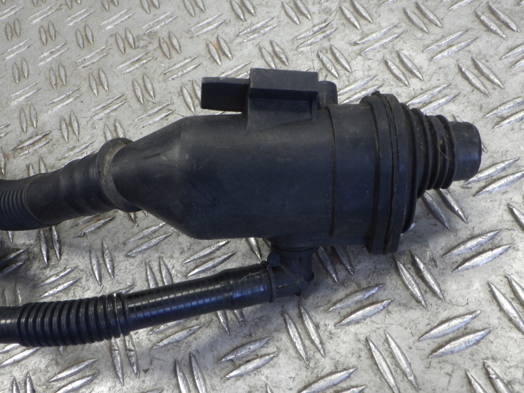 фото №6, M2 vw tiguan 2.0tdi заливная горловина adblue