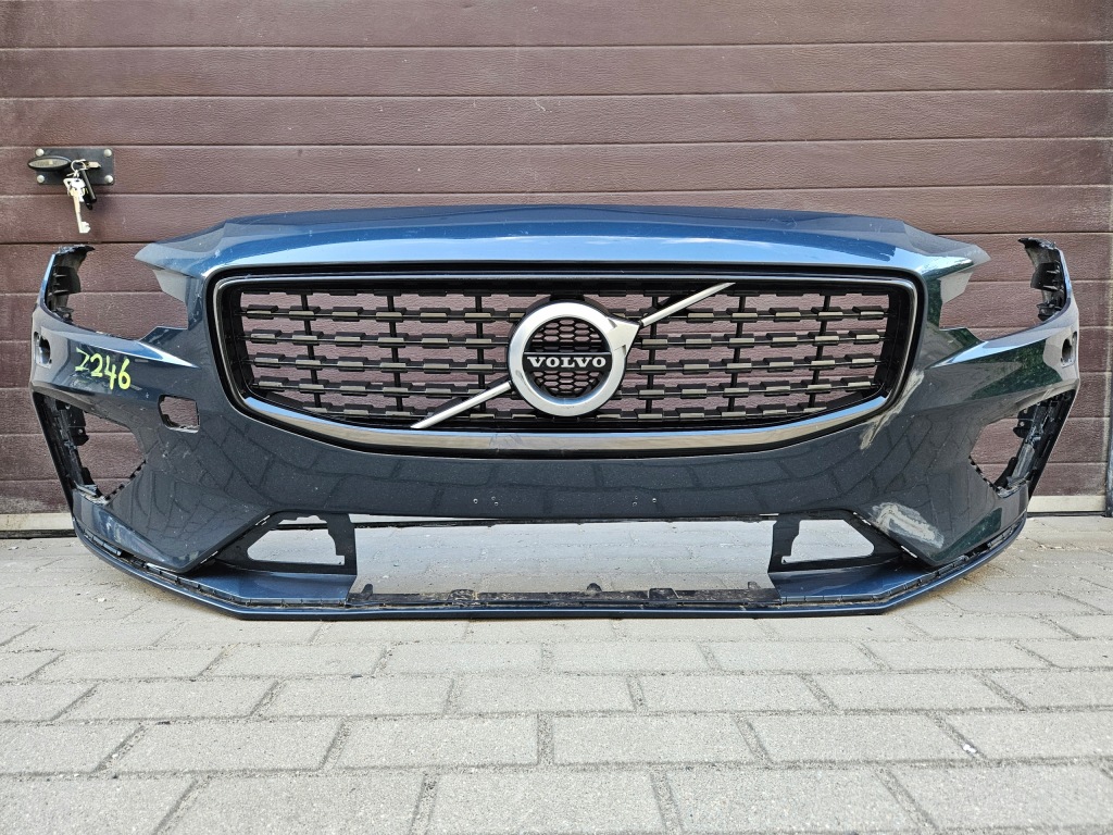 фото №1, Бампер перед передній volvo v60 ii s60 iii 2018- r-design 31455622 + решітка радіатора