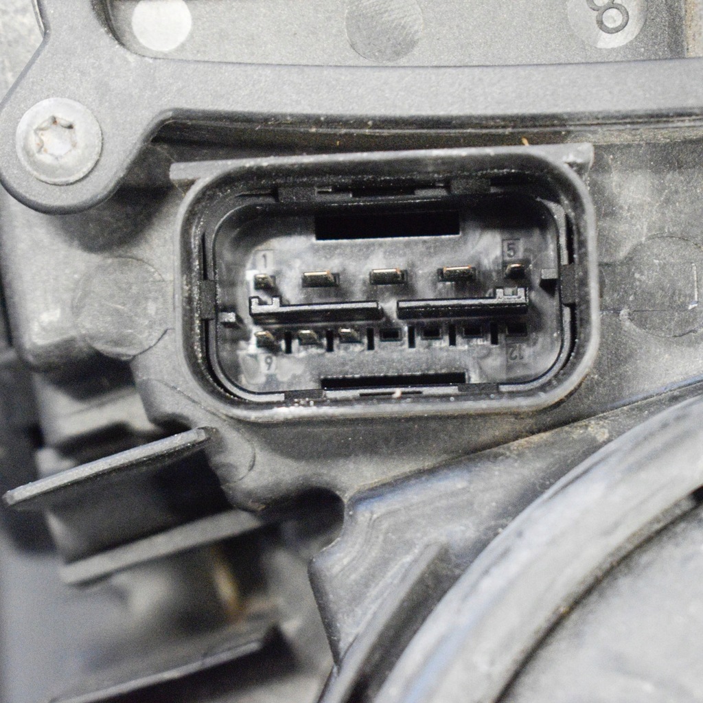 фото №7, Bmw 4 f32 f33 2016 левая сторона лампа передняя