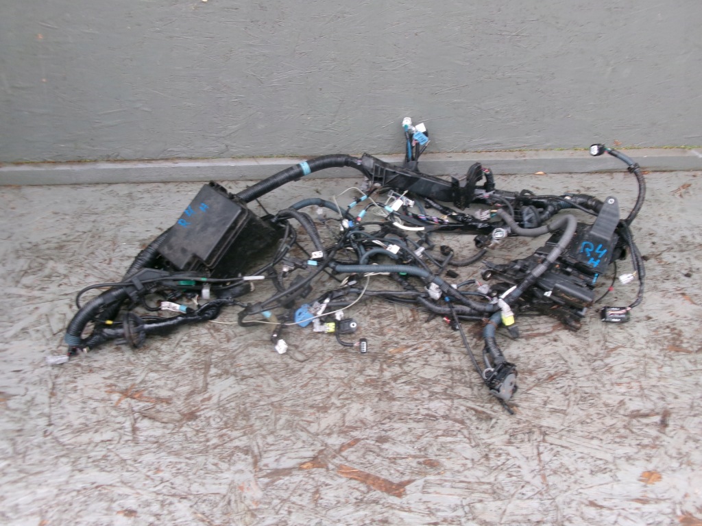 фото №1, Toyota rav4 iv гібрид 4x2 джгут відсік двигуна коробка запобіжників