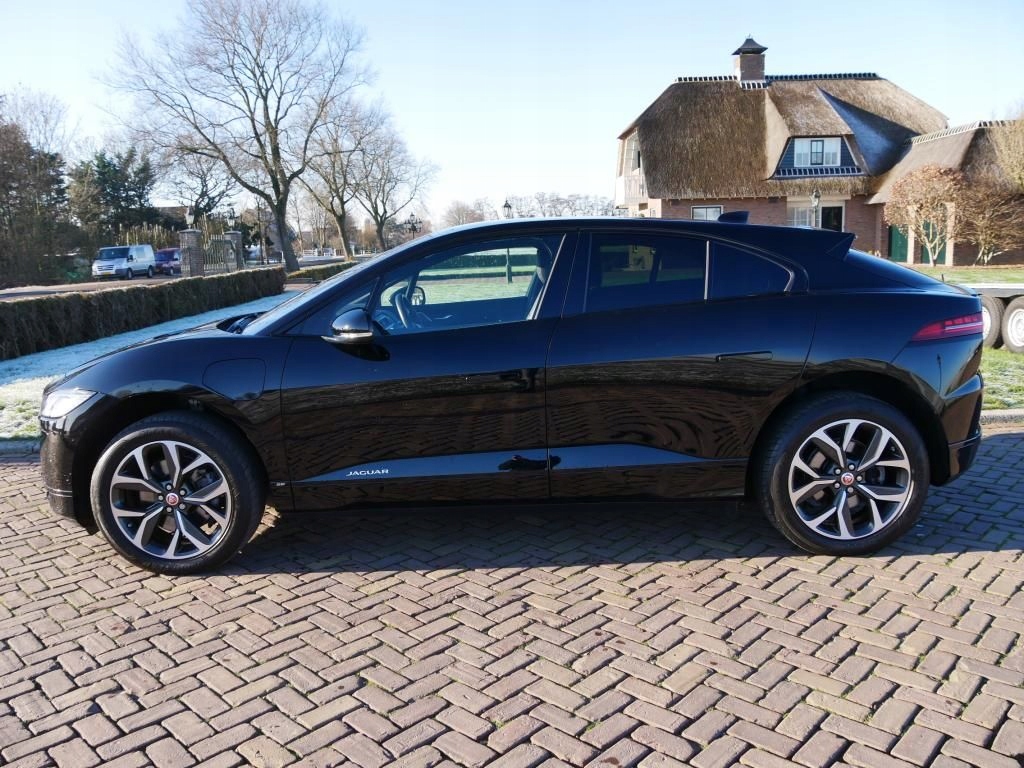 фото №1, Jaguar ipace i-pace x590 2020 2021 поріг пластиковий правий накладка