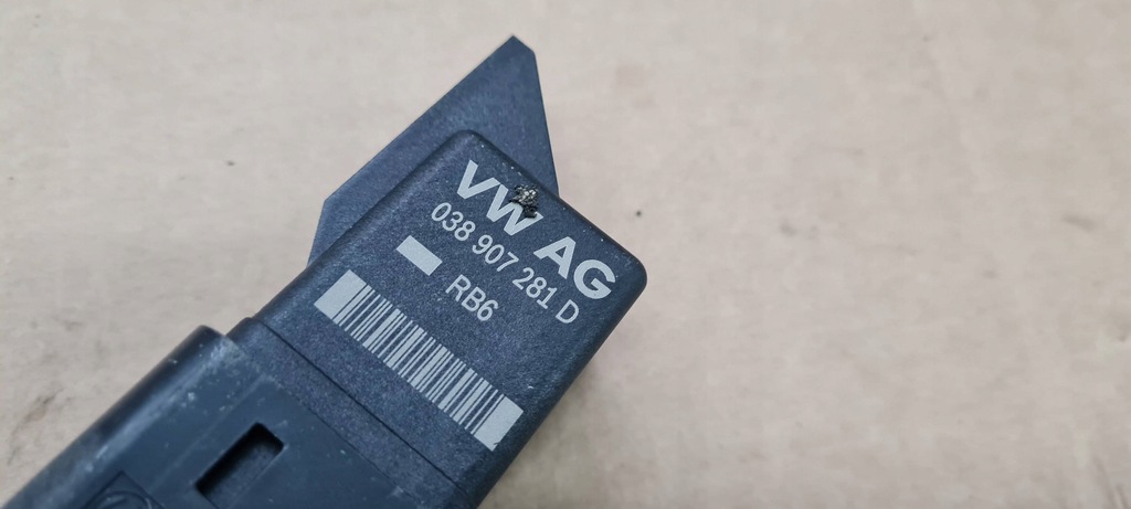фото №5, A4 b9 8w реле свеча 2.0 tdi 038907281d a5 8w