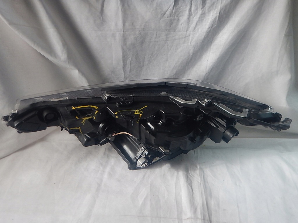 фото №4, Toyota rav4 rav-4 v правая лампа перед led