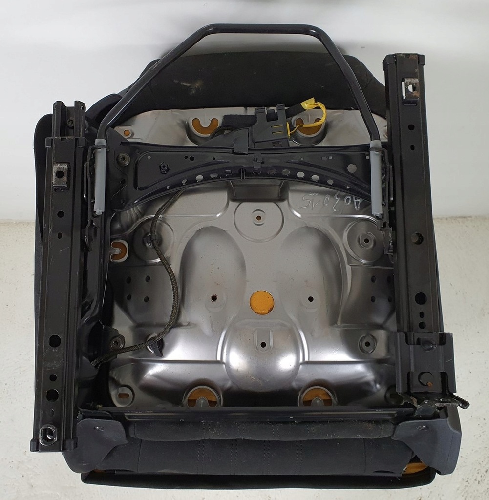 фото №8, Сиденье правый перед alfa romeo 147 europa